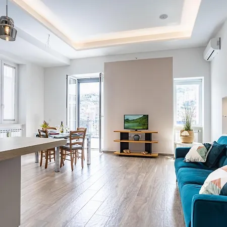 Hostly - Tarsia 50-beautiful Terrace On Appartement